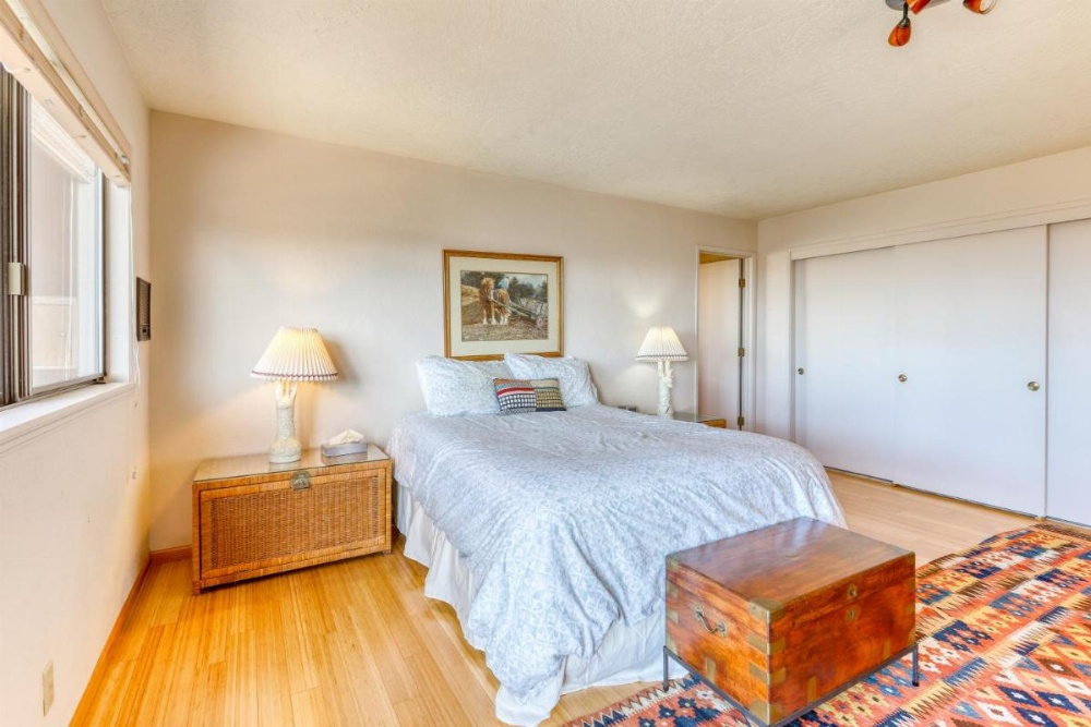 Humboldt Bay Retreat Image 18