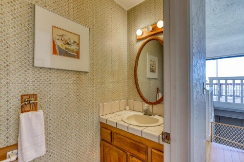 Humboldt Bay Retreat image 19