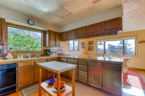 Humboldt Bay Retreat image 20