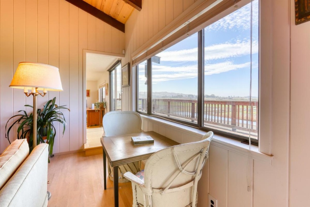 Humboldt Bay Retreat Image 25