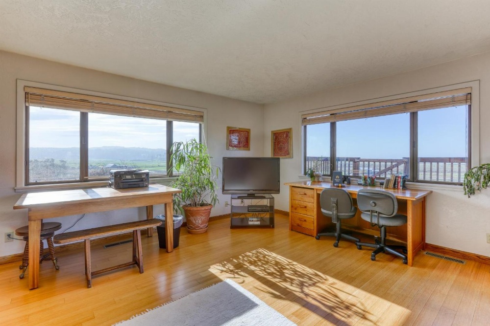 Humboldt Bay Retreat