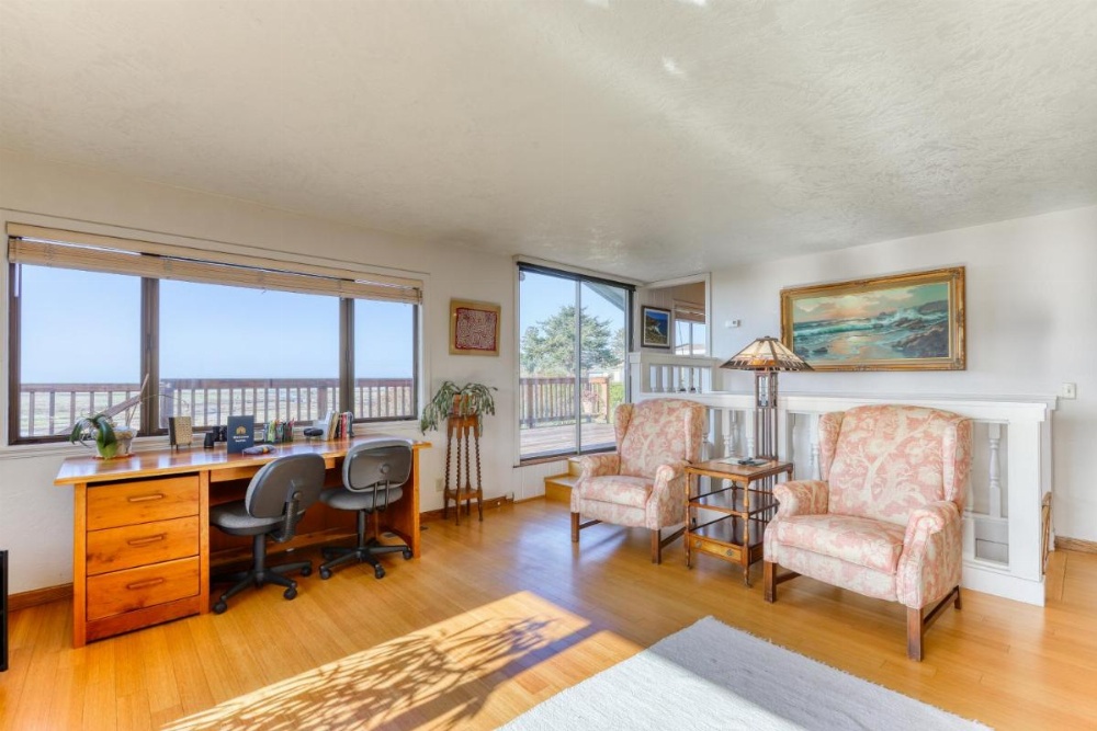 Humboldt Bay Retreat Image 7